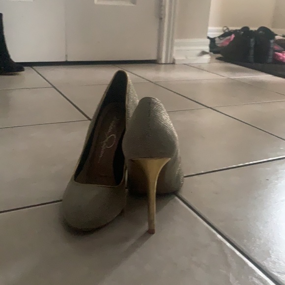 Jessica Simpson heels size 7 - Picture 2 of 4